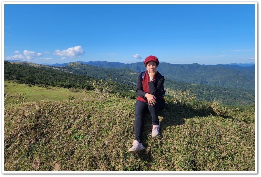 宜蘭與新北交界的《桃源谷青青草原》坐擁360度的山海無敵美景