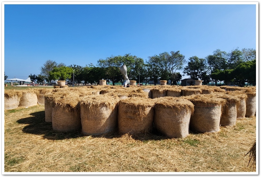 雲林縣《二崙軍史公園》巨人的腳、陸海空三軍國防戰備武器展示