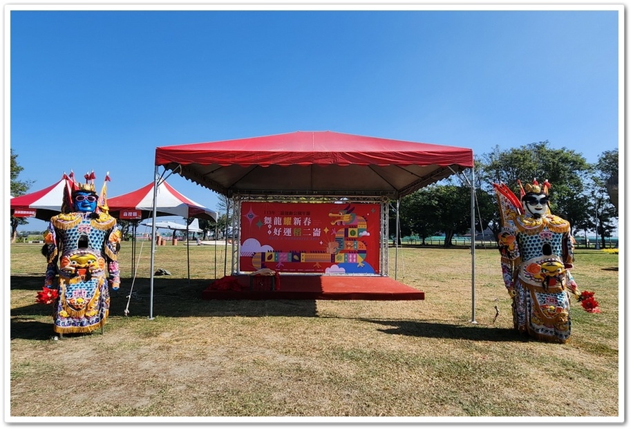 雲林縣《二崙軍史公園》巨人的腳、陸海空三軍國防戰備武器展示