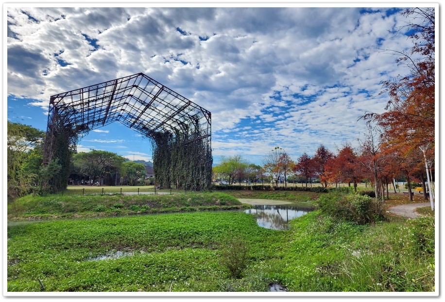 雲林昔日《林內寶隆紙廠》打造而成的【紙蝶生態地景園區】