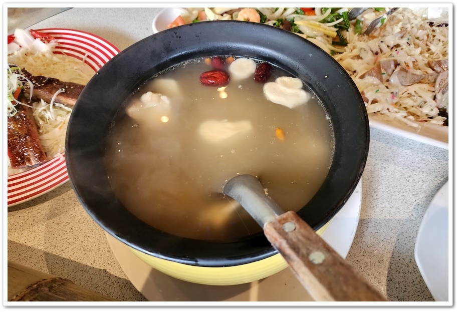 雲林斗六《一個太陽一個月亮》原住民風味餐廳慶祝母親節 雲林斗六《一個太陽一個月亮》原住民風味餐廳慶祝母親節