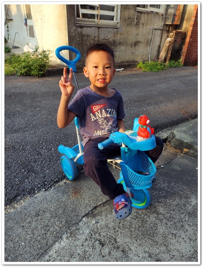 雲林斗六《一個太陽一個月亮》原住民風味餐廳慶祝母親節 雲林斗六《一個太陽一個月亮》原住民風味餐廳慶祝母親節