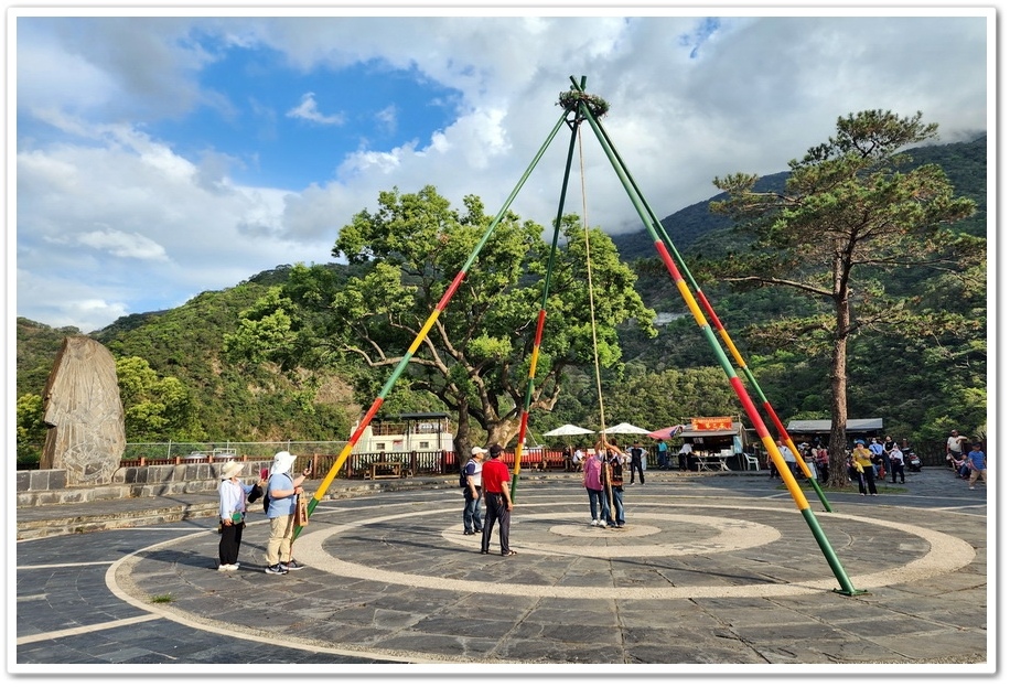 屏東『大武部落』絕美秘境《哈尤溪》報到+漫遊霧台『岩板巷』巡 屏東『大武部落』絕美秘境《哈尤溪》報到+漫遊霧台『岩板巷』巡