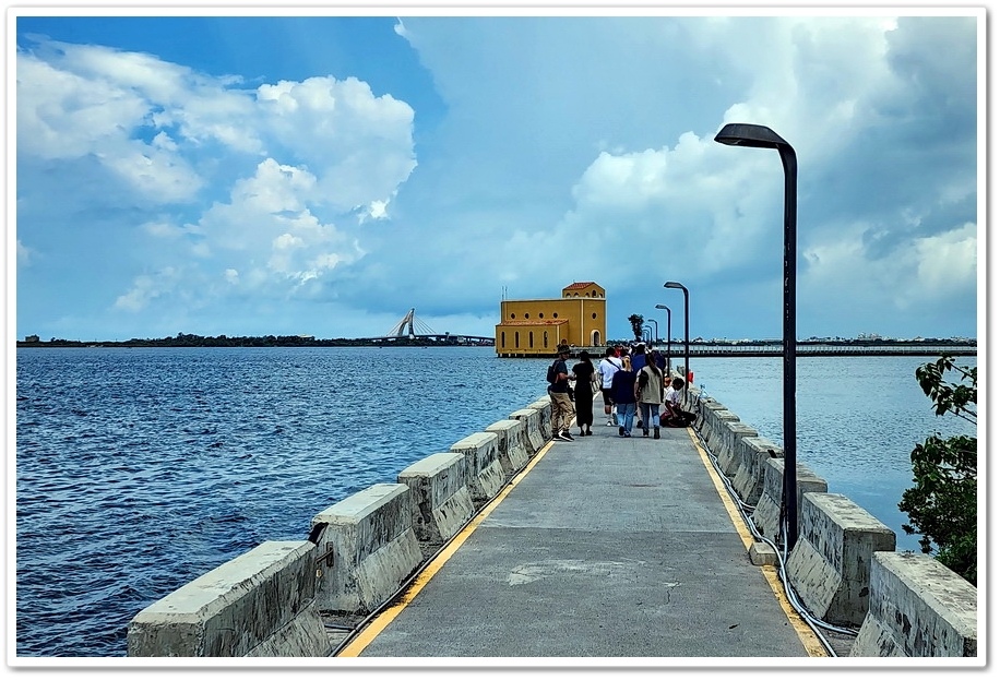 屏東大鵬灣《海上教堂咖啡》有你在的地方!就是最好的歸宿! 屏東大鵬灣《海上教堂咖啡》有你在的地方!就是最好的歸宿!