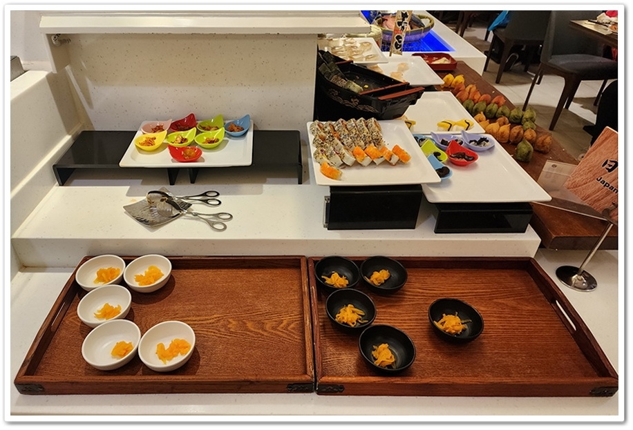 宜蘭《悅川酒店》超高CP值的『羅琳西餐廳』自助百匯晚餐吃到飽 宜蘭《悅川酒店》超高CP值的『羅琳西餐廳』自助百匯晚餐吃到飽