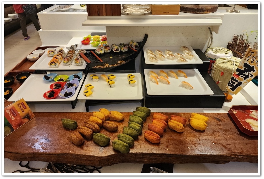 宜蘭《悅川酒店》超高CP值的『羅琳西餐廳』自助百匯晚餐吃到飽 宜蘭《悅川酒店》超高CP值的『羅琳西餐廳』自助百匯晚餐吃到飽