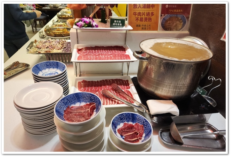 宜蘭《悅川酒店》超高CP值的『羅琳西餐廳』自助百匯晚餐吃到飽 宜蘭《悅川酒店》超高CP值的『羅琳西餐廳』自助百匯晚餐吃到飽