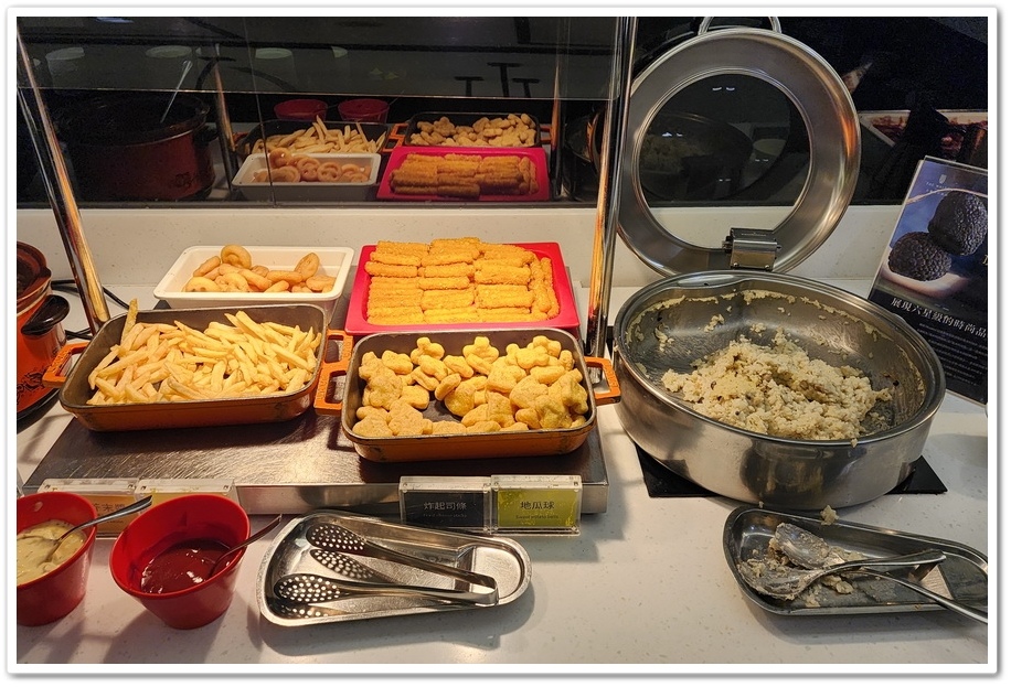 宜蘭《悅川酒店》超高CP值的『羅琳西餐廳』自助百匯晚餐吃到飽 宜蘭《悅川酒店》超高CP值的『羅琳西餐廳』自助百匯晚餐吃到飽