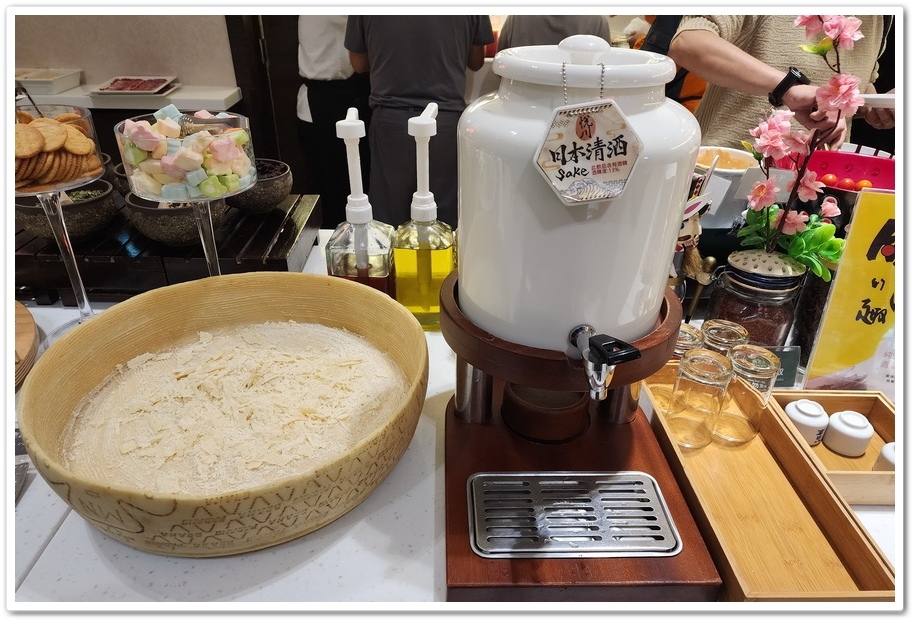 宜蘭《悅川酒店》超高CP值的『羅琳西餐廳』自助百匯晚餐吃到飽 宜蘭《悅川酒店》超高CP值的『羅琳西餐廳』自助百匯晚餐吃到飽