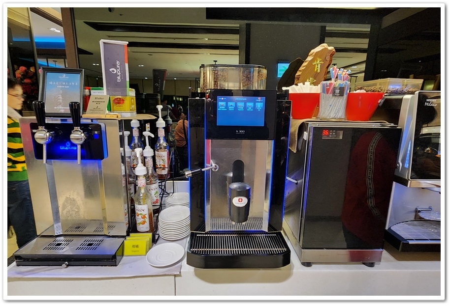 宜蘭《悅川酒店》超高CP值的『羅琳西餐廳』自助百匯晚餐吃到飽 宜蘭《悅川酒店》超高CP值的『羅琳西餐廳』自助百匯晚餐吃到飽