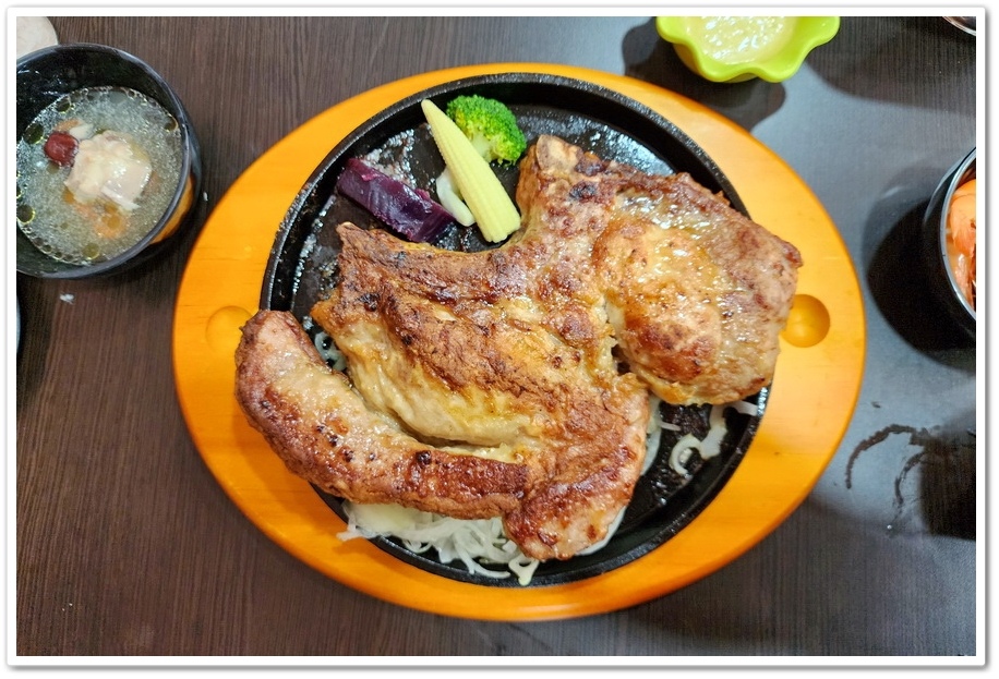 雲林斗六《山本牛排》夜市最強牛排(莊敬店)慶祝父親節 雲林斗六《山本牛排》夜市最強牛排(莊敬店)慶祝父親節