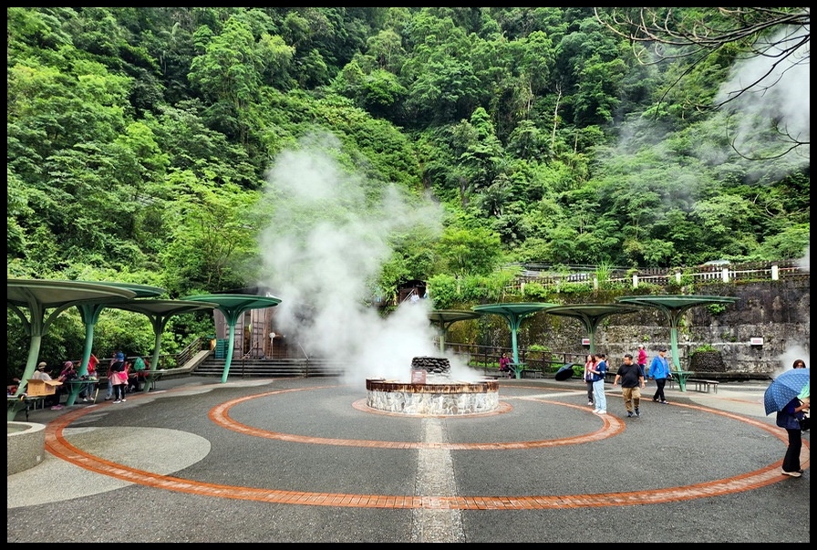 宜蘭大同鄉《鳩之澤露天spa溫泉》體驗DIY溫泉煮蛋、傻玉米
