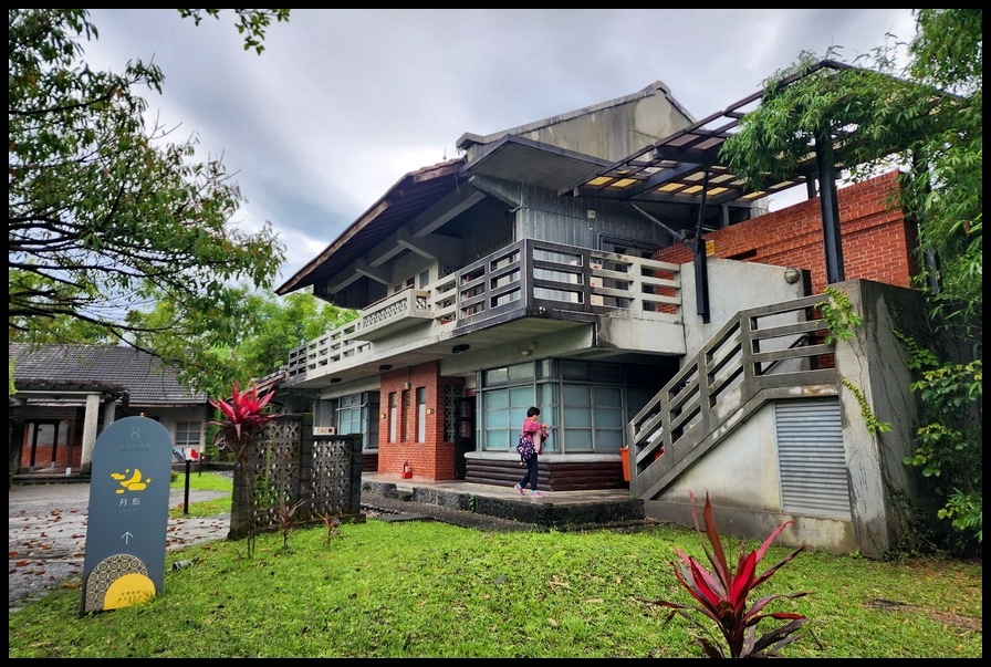 宜蘭縣五結《煙波花時間‧宜蘭傳藝館》夜宿蘭陽藝城、漫遊古味巷