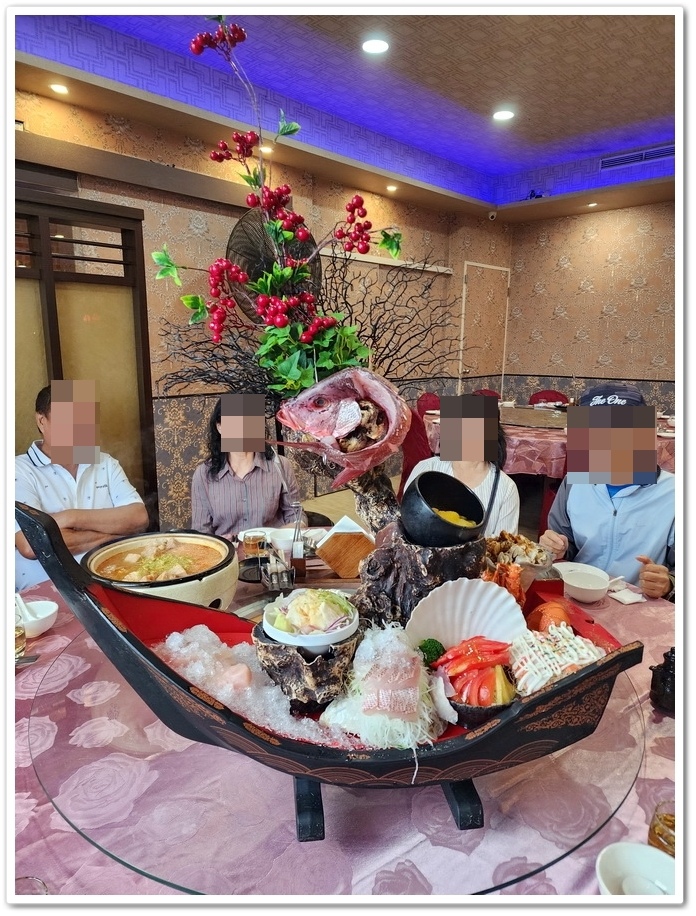 宜蘭市《馫宴創意料理》比臉盆還大的超浮誇桌菜│無菜單料理（預