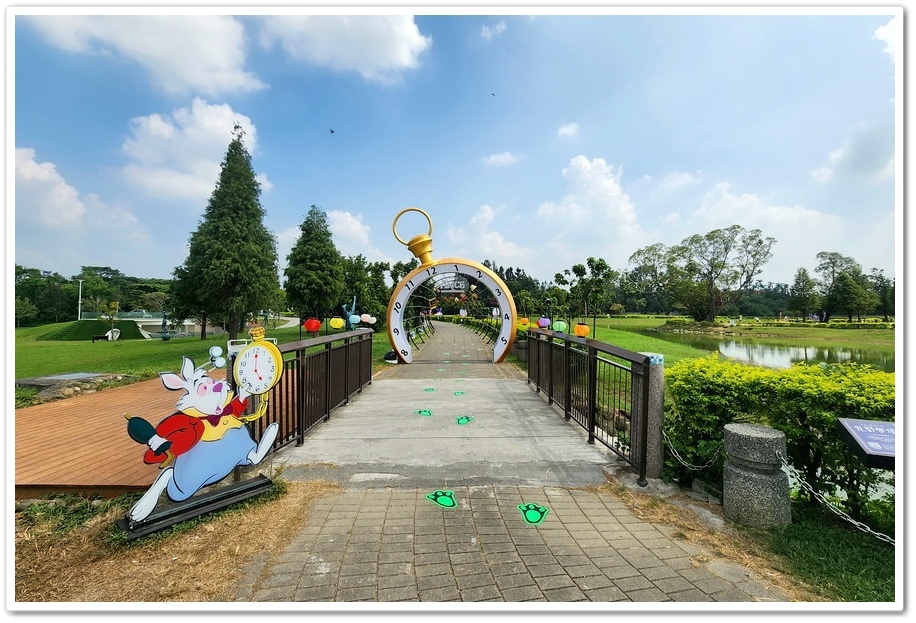 2025光織影舞《愛麗絲夢遊仙境》在【北香湖公園】展開一場奇 2025光織影舞《愛麗絲夢遊仙境》在【北香湖公園】展開一場奇