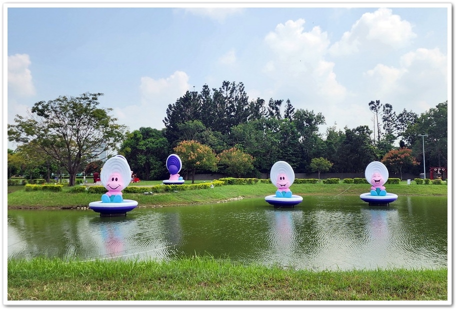 2025光織影舞《愛麗絲夢遊仙境》在【北香湖公園】展開一場奇 2025光織影舞《愛麗絲夢遊仙境》在【北香湖公園】展開一場奇