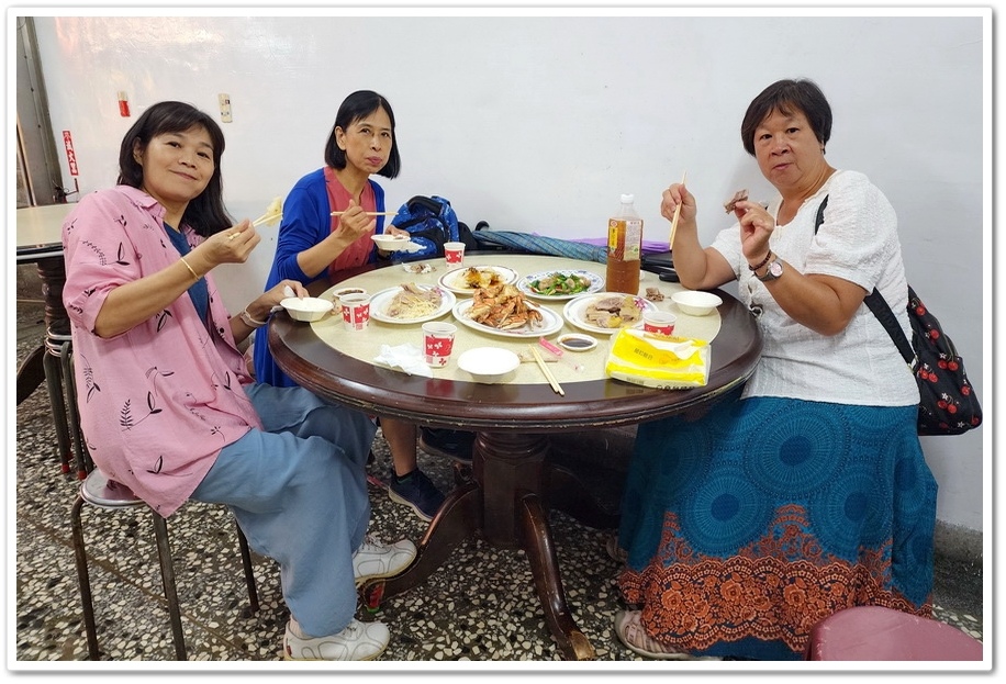 新北市金山區【金包里】廣安宮廟口《老街鴨肉》逛老街吃美食