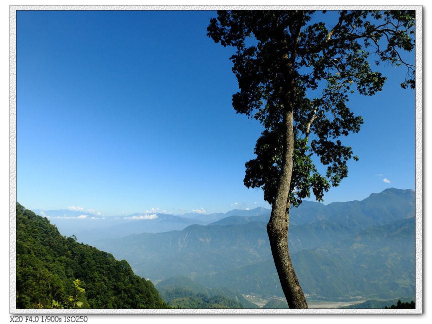 只好一直看風景