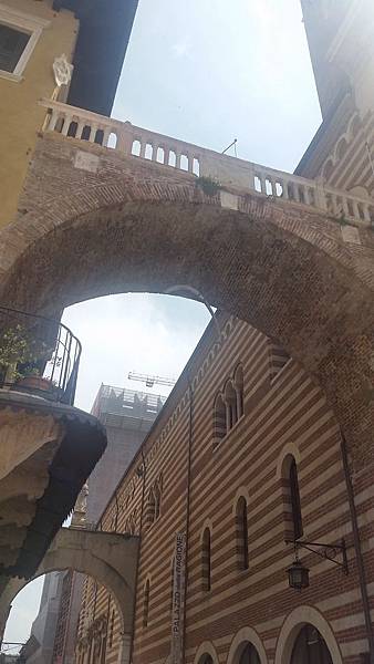 Europe 2018 1058.jpg Europe 2018 1058.jpg