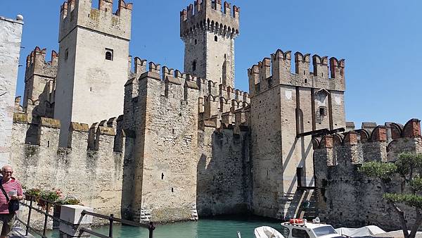 Europe 2018 1286.jpg