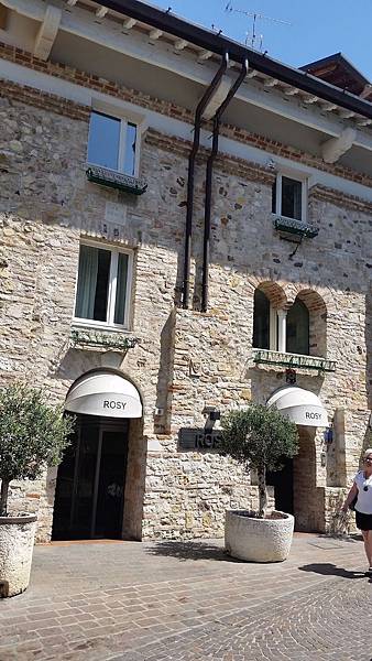 Europe 2018 1331.jpg