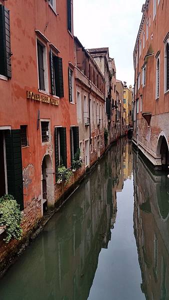 Europe 2018 1138.jpg Europe 2018 1138.jpg