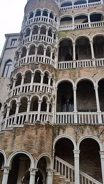 Europe 2018 1155.jpg Europe 2018 1155.jpg