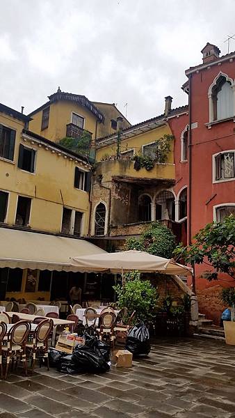 Europe 2018 1173.jpg Europe 2018 1173.jpg