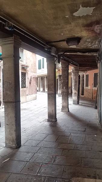 Europe 2018 1204.jpg Europe 2018 1204.jpg