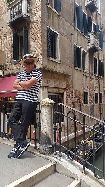 Europe 2018 1194.jpg Europe 2018 1194.jpg