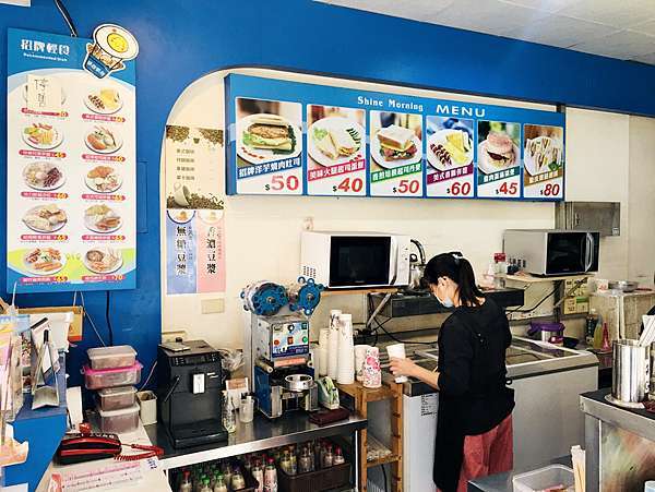 台南韓式料理推薦臺灣歐巴超級推薦韓式炸雞、泡菜部隊鍋低消80有小菜招待 台南韓式料理推薦臺灣歐巴超級推薦韓式炸雞、泡菜部隊鍋低消80有小菜招待