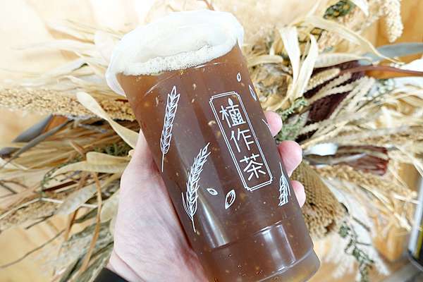 台南成大商圈植作茶豆穀類無咖啡因手搖飲料專賣店採用低溫烘焙天然穀飲料 台南成大商圈植作茶豆穀類無咖啡因手搖飲料專賣店採用低溫烘焙天然穀飲料