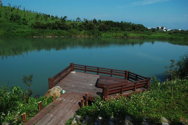 宜蘭民宿  三月三旅店  推薦宜蘭旅遊景點-  冬山河自行車道(冬山車站至大甲門)