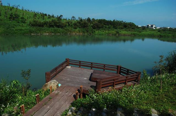 宜蘭民宿  三月三旅店  推薦宜蘭旅遊景點-  冬山河自行車道(冬山車站至大甲門)