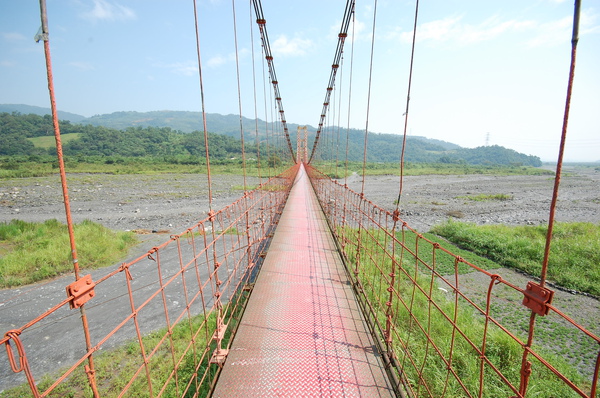 羅東民宿  三月三旅店  推薦宜蘭旅遊景點-  寒溪吊橋