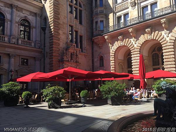 2018暑假歐遊趣~漢堡市區景點:聖尼古拉教堂遺跡、市政廳與