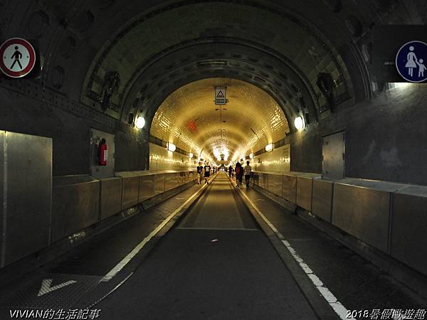 2018暑假歐遊趣~俾斯麥紀念碑與漫遊易北河舊隧道
