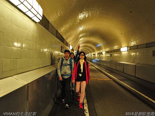2018暑假歐遊趣~俾斯麥紀念碑與漫遊易北河舊隧道