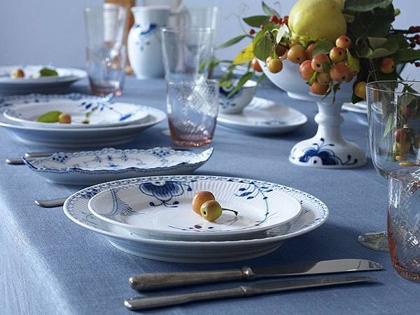 皇家哥本哈根_藍色系餐桌_4.jpg