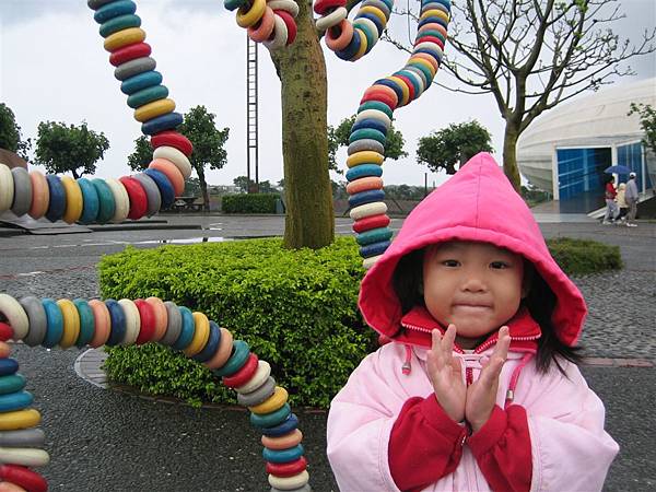 冬山河香格里拉船藝中心-親水公園一隅-堅持跟每一個圈圈人照相