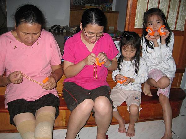 95-5-15-萬年曆製作-花朵結合