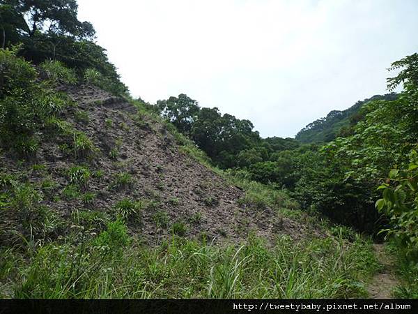 叭連港大尖.八連一坑山.研究院路尋高工局基石 106