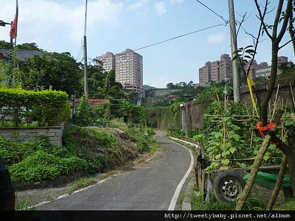 叭連港大尖.八連一坑山.研究院路尋高工局基石 161