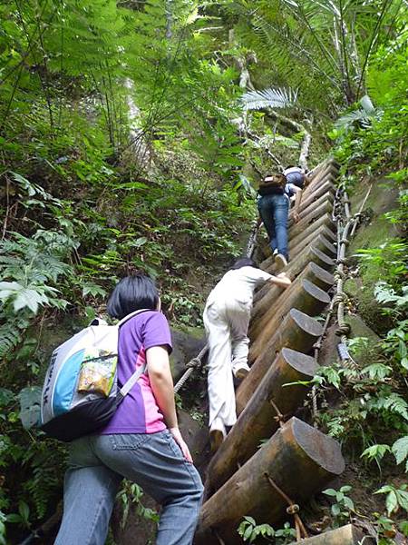 三貂嶺車站基石鑛務課276.三貂嶺瀑布.五分寮山 101
