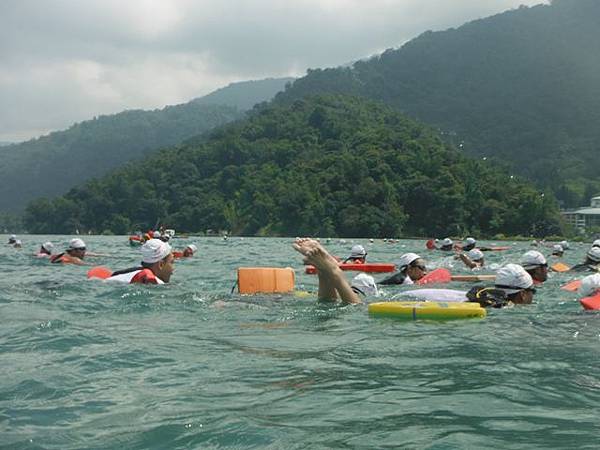 2012泳渡日月潭 734