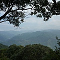 草地尾山.中央坑山.阿屘尖 185