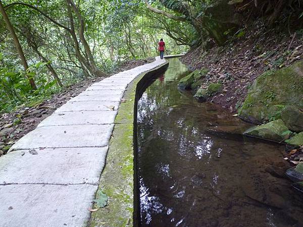 狗殷勤古道 024