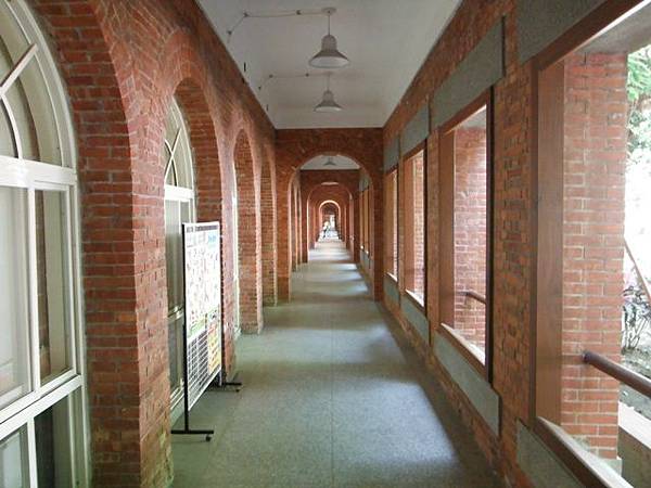 龍鳳巖登山步道.長道坑山.台北市歷史建築日新國小 018