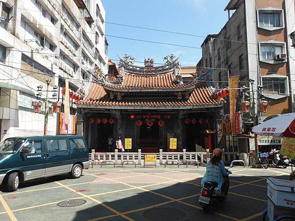 尋鄭朝安德政去思碑.新莊文昌祠.尋艋舺媽祖宮租額碑.礁溪庄義塚定界碑 048.JPG