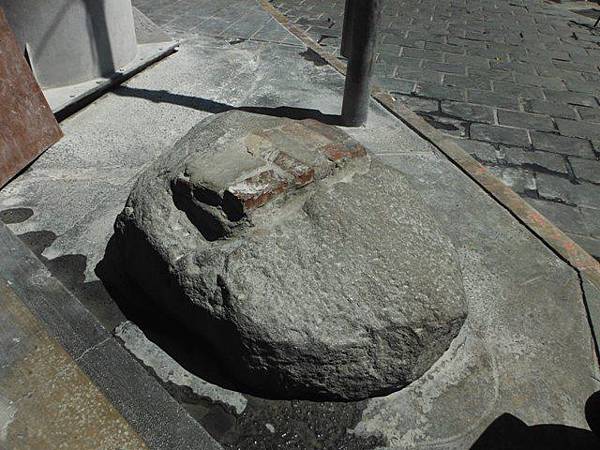 尋鄭朝安德政去思碑.新莊文昌祠.尋艋舺媽祖宮租額碑.礁溪庄義塚定界碑 052.JPG